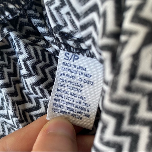 American Eagle Patterned Shorts - Picture 4 of 5